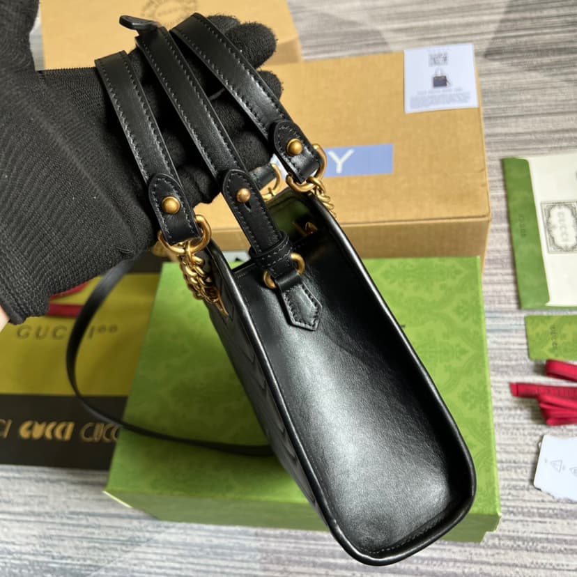 Gucci Marmont Matelasse Mini Bag Black ‎696123 DTDHT 1000