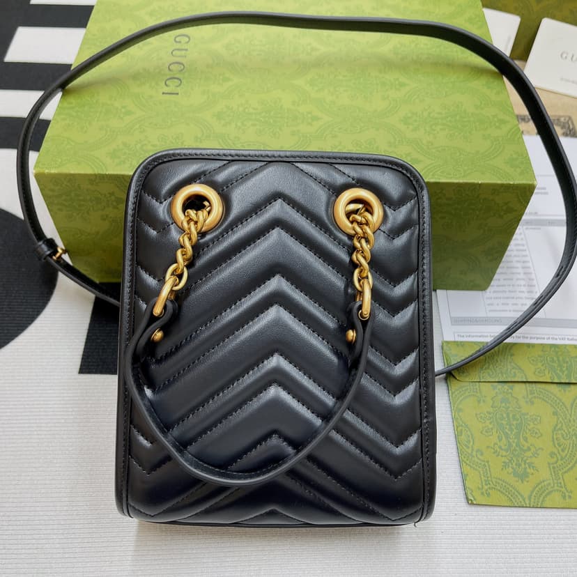 Gucci Marmont Matelasse Mini Bag Black ‎696123 DTDHT 1000