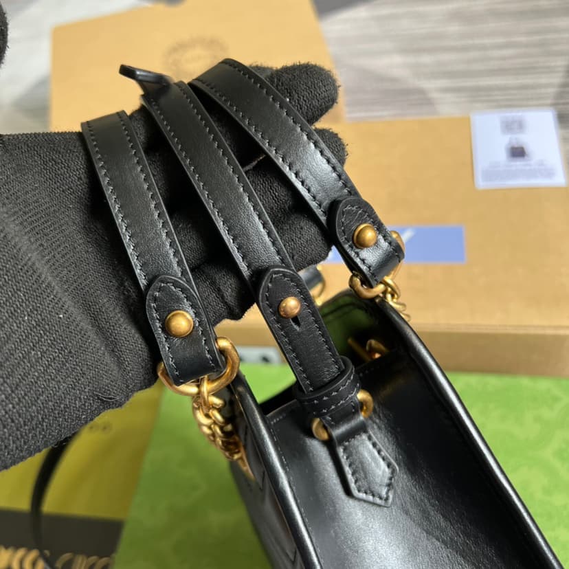 Gucci Marmont Matelasse Mini Bag Black ‎696123 DTDHT 1000