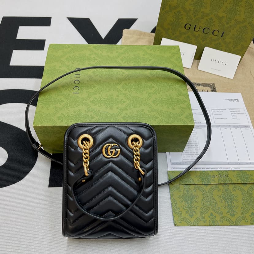 Gucci Marmont Matelasse Mini Bag Black ‎696123 DTDHT 1000