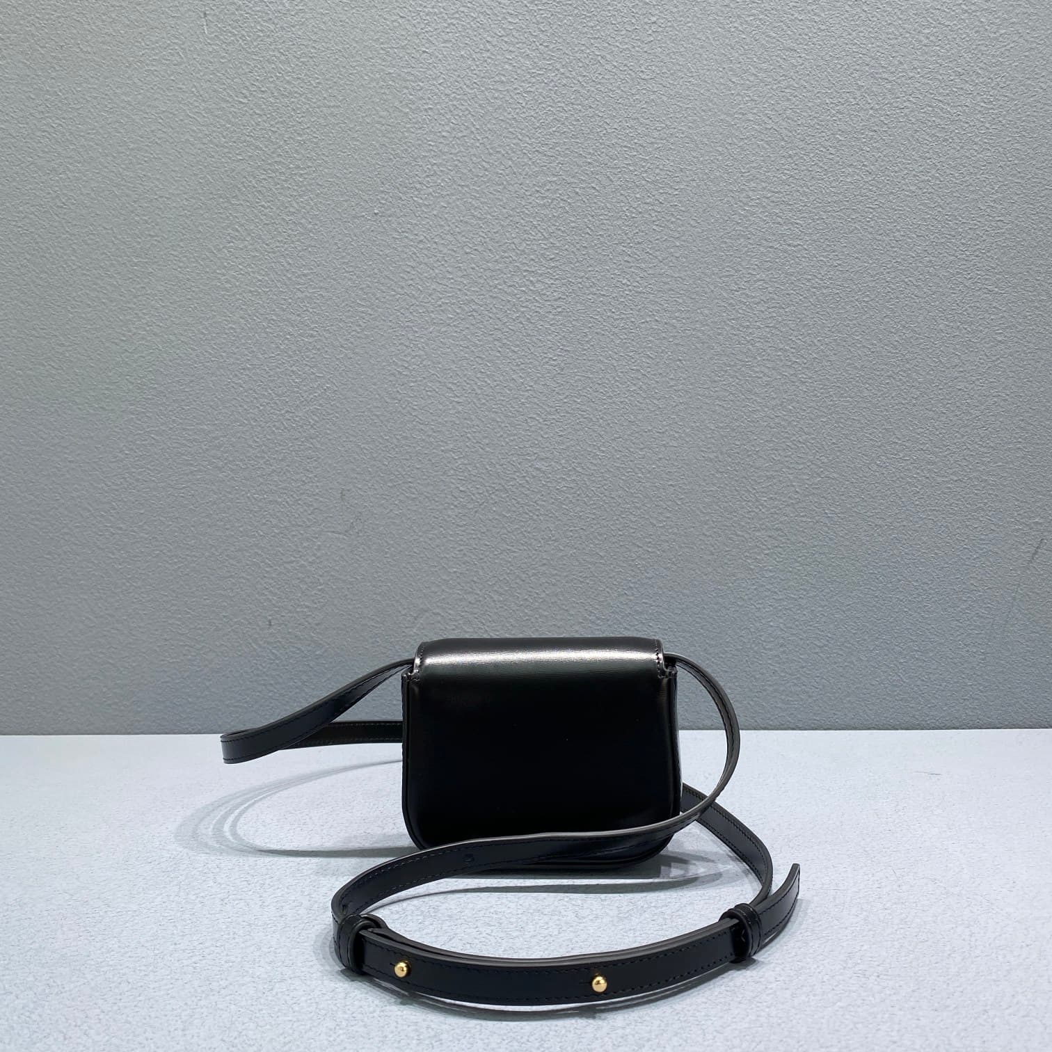 undefined - alternate