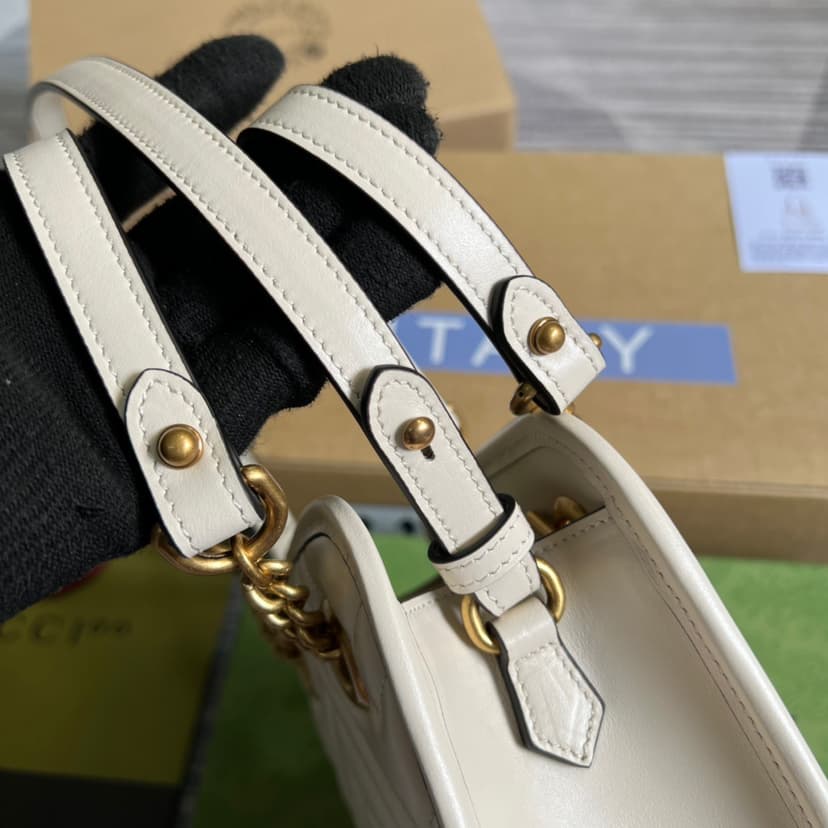 Gucci Marmont Matelasse Mini Bag White 696123 DTDHT 9022