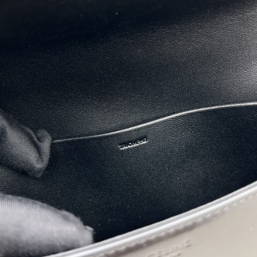 Celine Chain Shoulder Bag Triomphe Black 197993EQJ.38NN