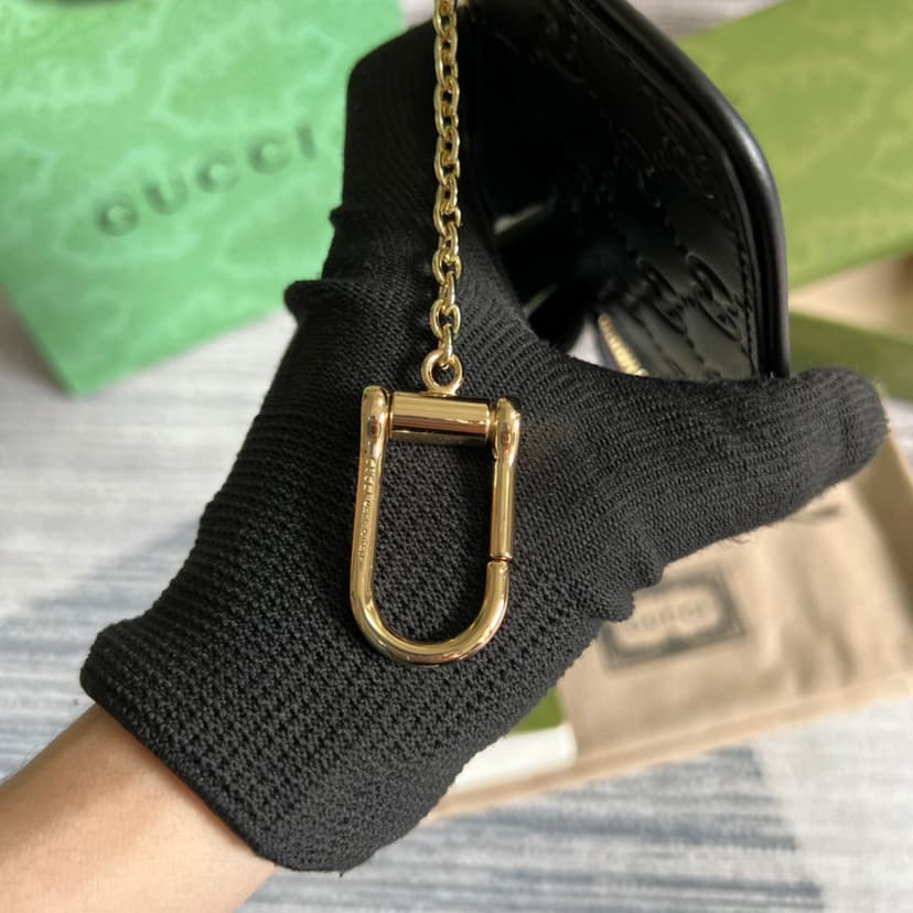 Gucci Signature Key Case Black For Women 4.7in/12cm ‎‎447964 CWC1G 1000