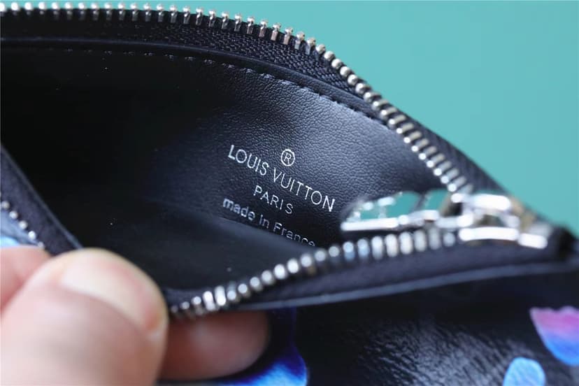 Gaston Wearable Wallet Bag Shouder Bags Black For Men 8.7in/22cm M81753