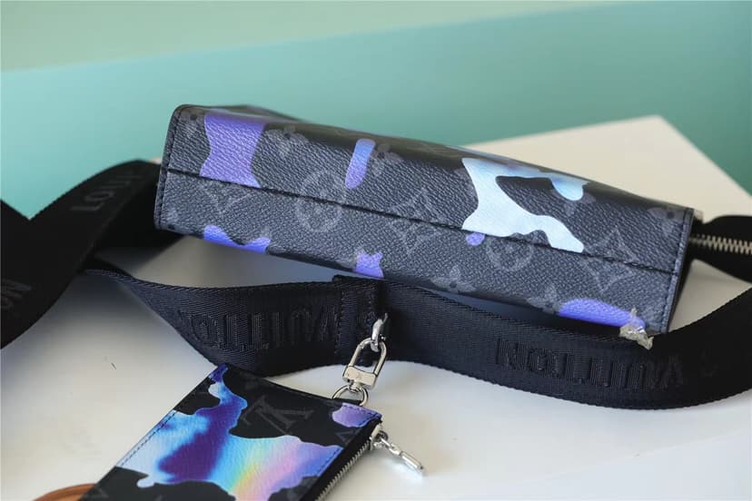 Gaston Wearable Wallet Bag Shouder Bags Black For Men 8.7in/22cm M81753