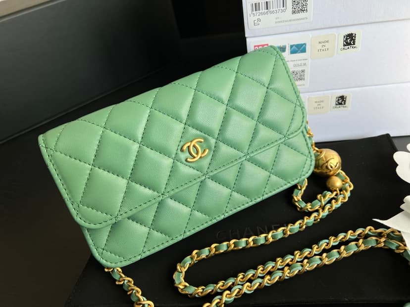 Chanel CC Wallet On Chain Bag Green