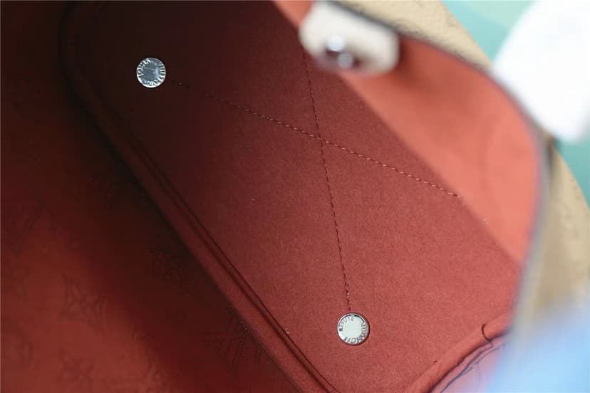 Louis Vuitton Blossom PM White