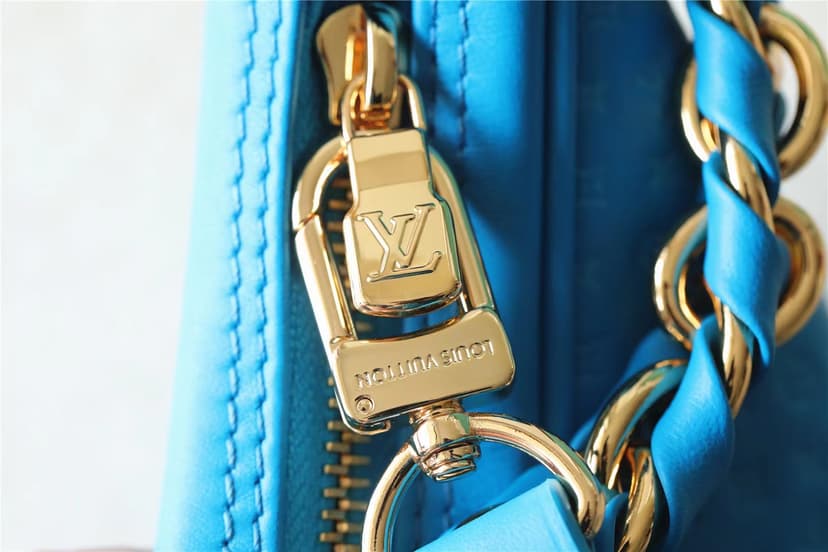 Louis Vuitton Loop Blue For Women‎ 9.1in/23.1cm