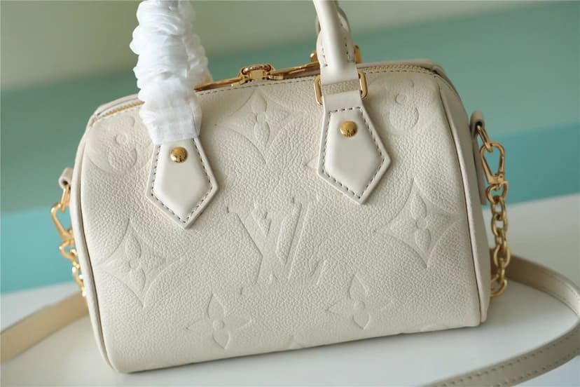 Louis Vuitton Speedy Bandouliere 20 White