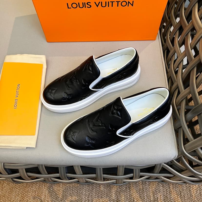 Louis Vuitton Beverly Hills Slip On Black For Men 1A9ZP1