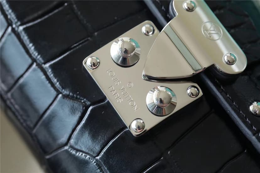 Louis Vuitton Papillon Trunk Black For Women 7.5in/19cm