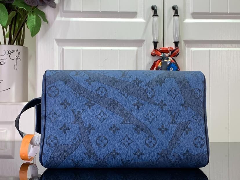 Louis Vuitton Dopp Kit Blue For Men 28cm/ 11 in
