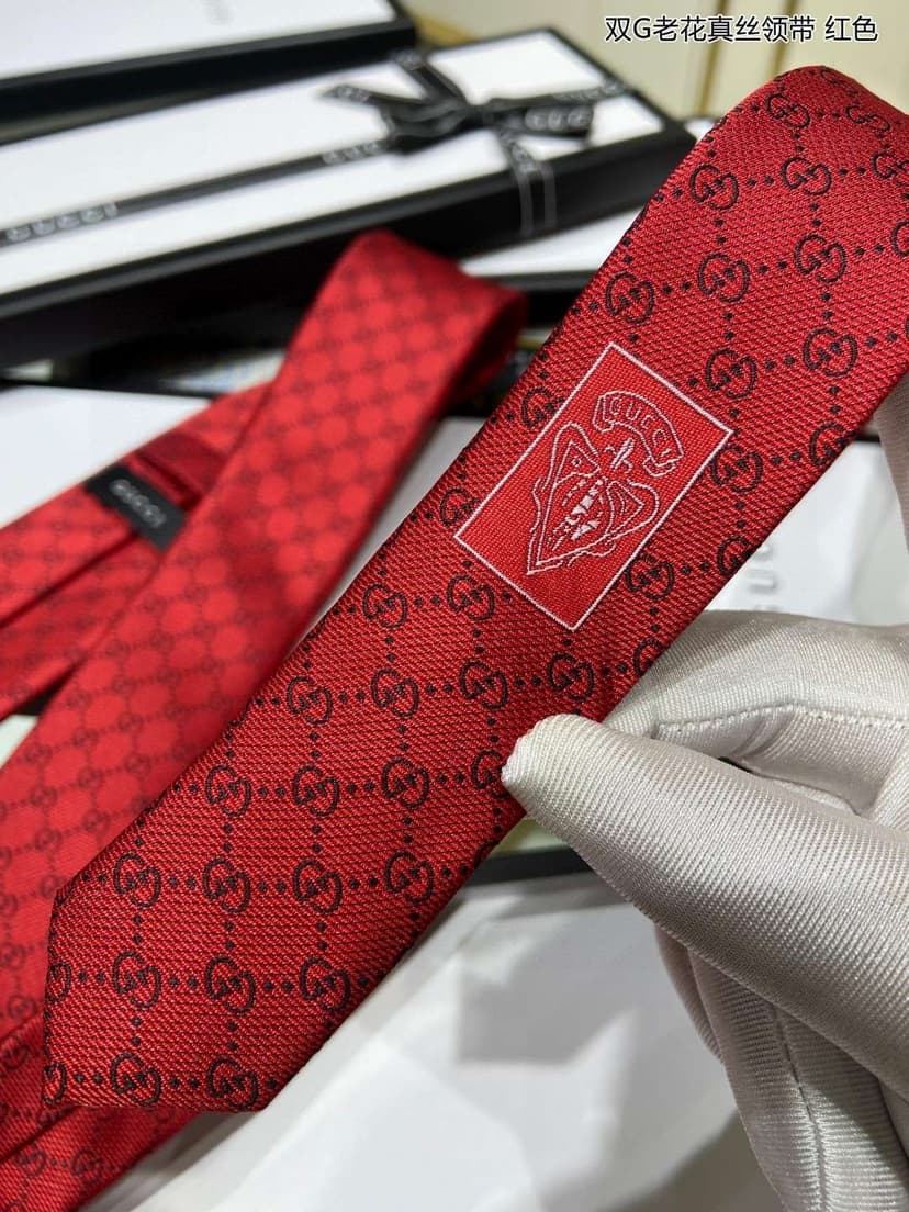 Gucci Pattern Silk Tie Red For Men