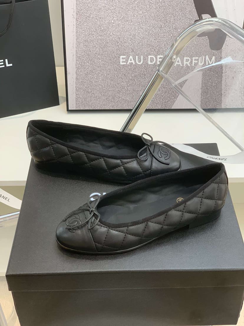 Chanel Ballet Flats Black For Women