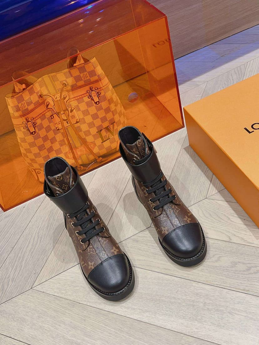 Louis Vuitton Wonderland Flat Ranger Brown For Women 1AAV61