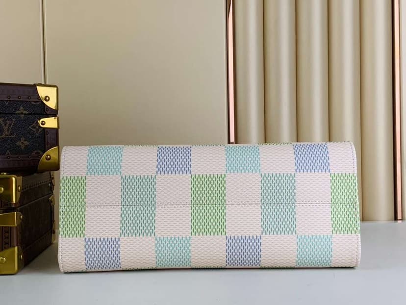 Louis Vuitton OnTheGo MM Multicolor For Women 13.8in/35cm N40518