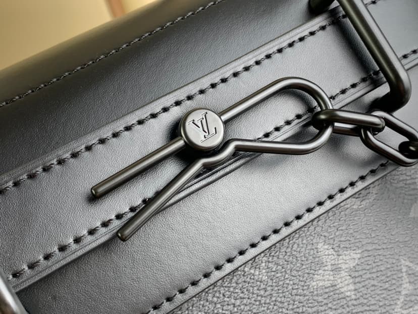 Louis Vuitton Steamer PM Black For Men 9.8in/25cm M46953