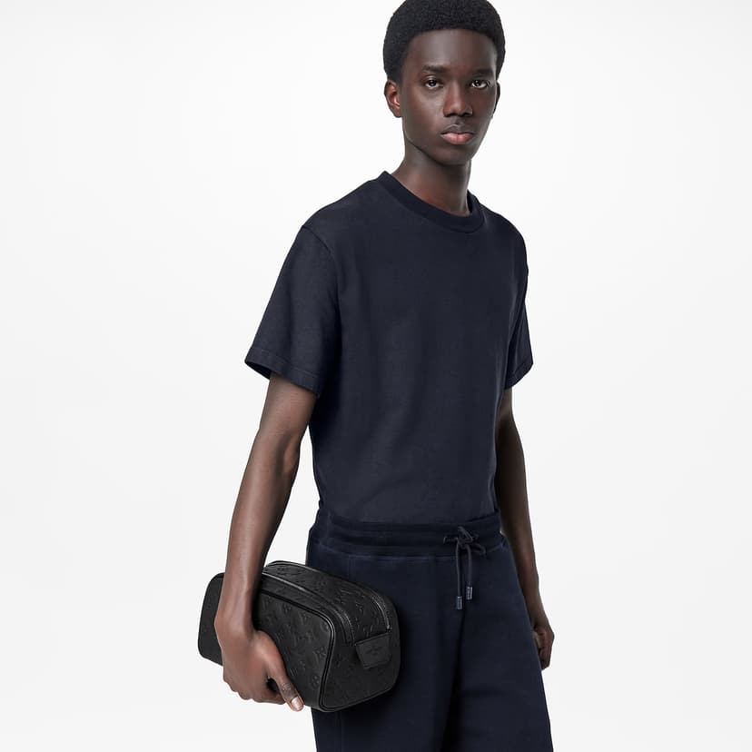 Louis Vuitton Dopp Kit Bag Black For Men 11in/28cm M59478