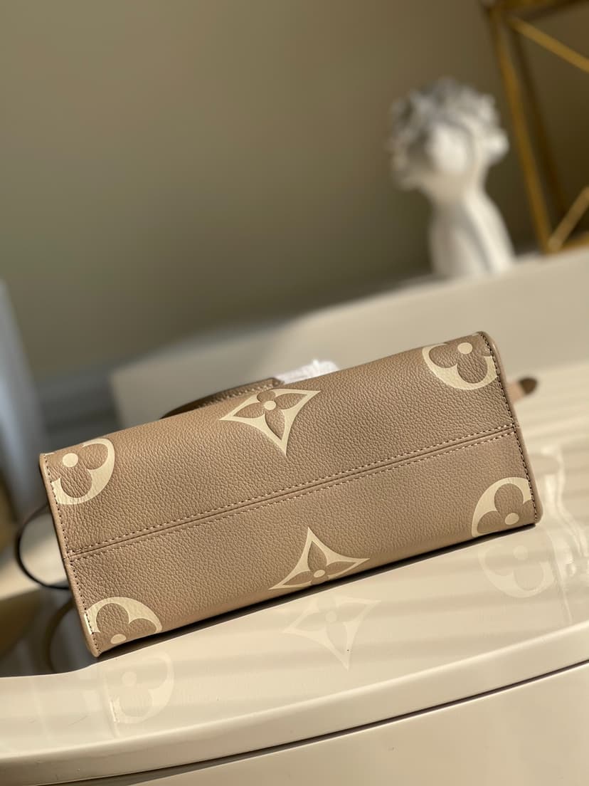 Louis Vuitton OnTheGo PM Tote Bag Monogram Empreinte Beige/Cream M45779