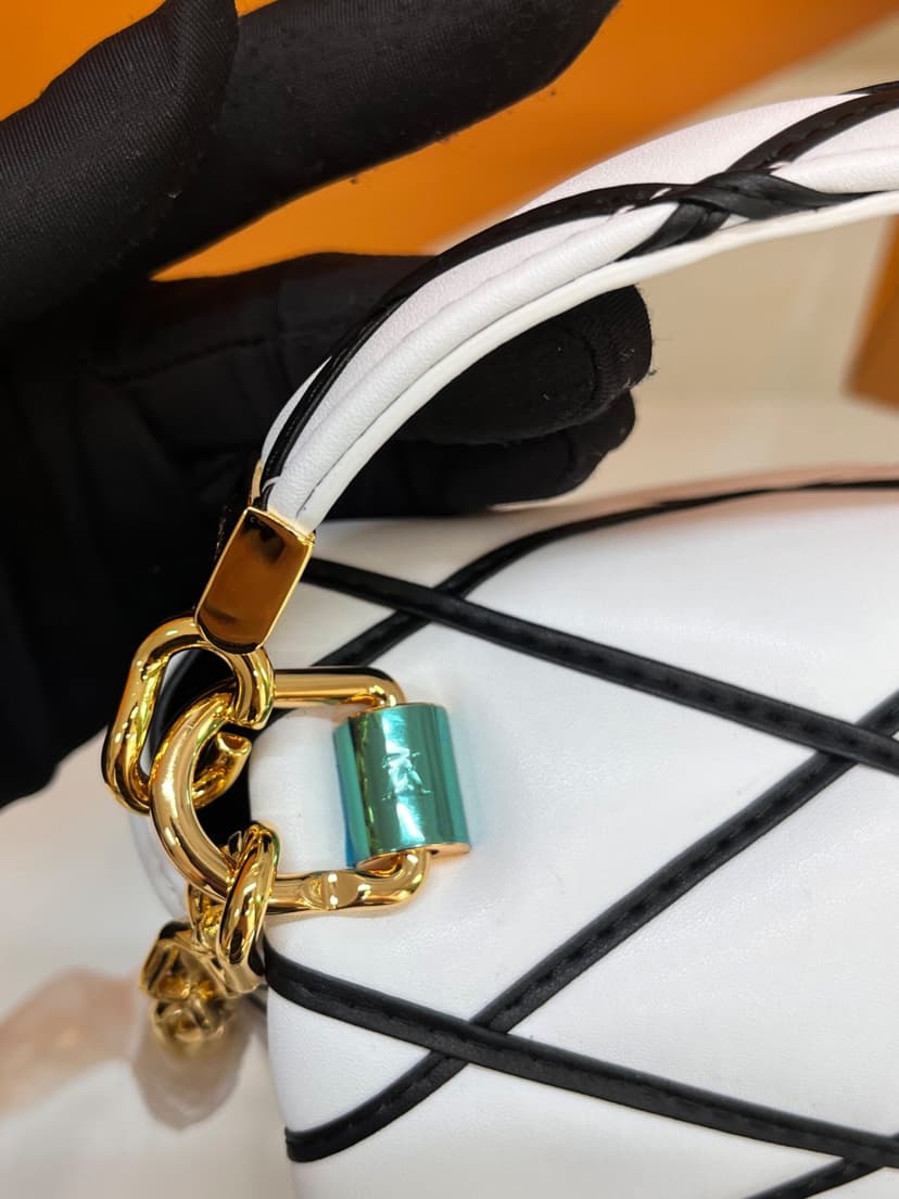 [True-to-ORIGINAL] Louis Vuitton GO-14 MM White/ Black Bag For Women M22890- 9.1 Inches/ 23 Cm