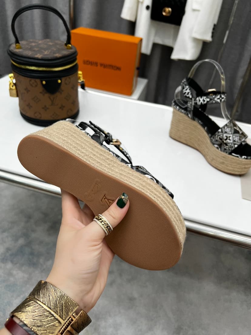Louis Vuitton Women's Starboard Wedge Sandal Black And White For Women LV