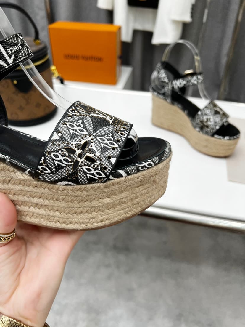 Louis Vuitton Women's Starboard Wedge Sandal Black And White For Women LV