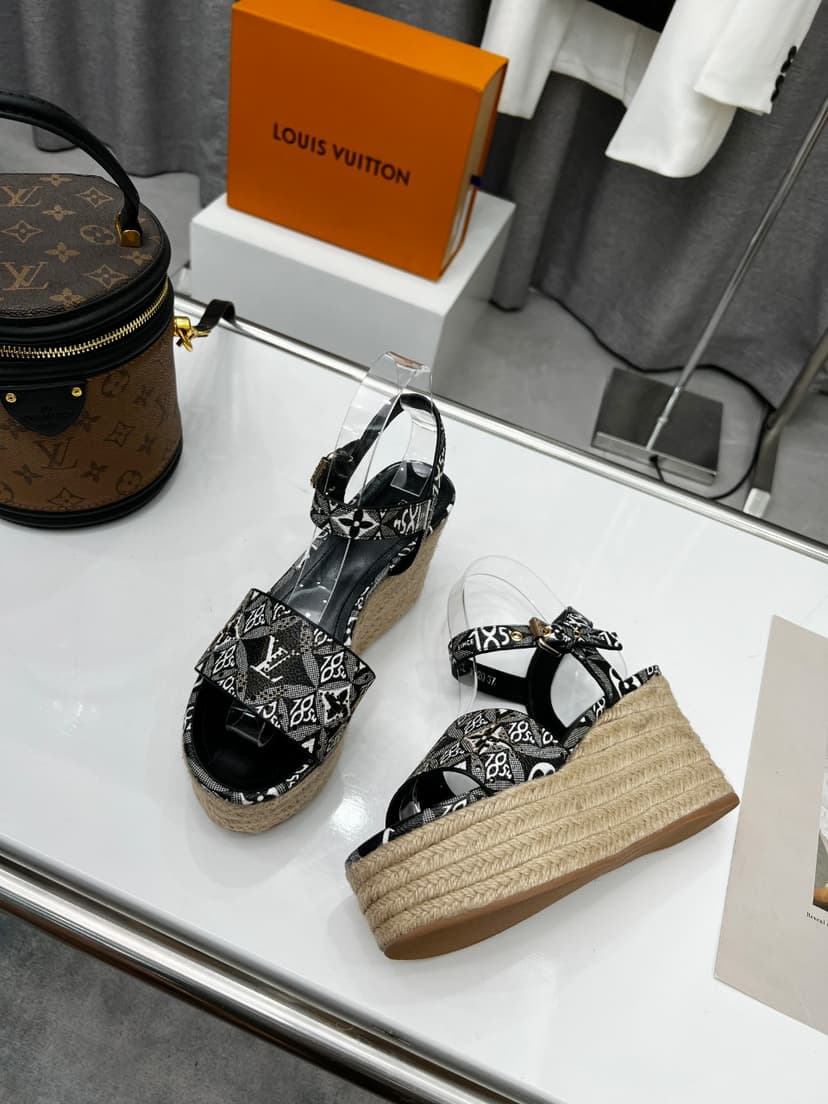Louis Vuitton Women's Starboard Wedge Sandal Black And White For Women LV