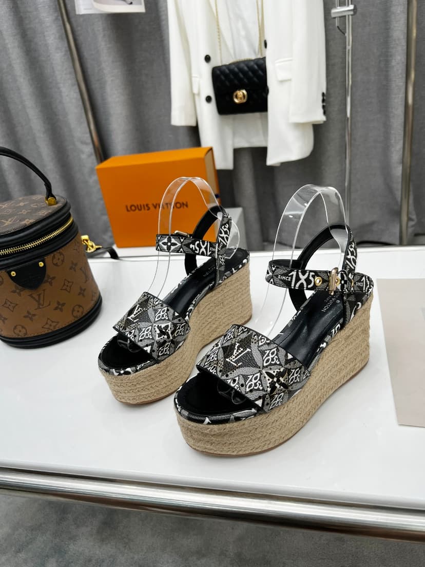 Louis Vuitton Women's Starboard Wedge Sandal Black And White For Women LV