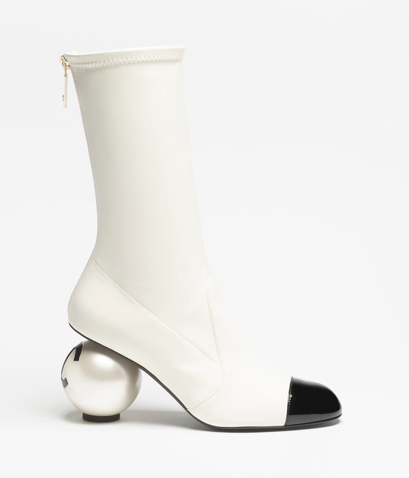 Chanel Mid-Calf Boots White/Black For Women G46776-B22203-U4187