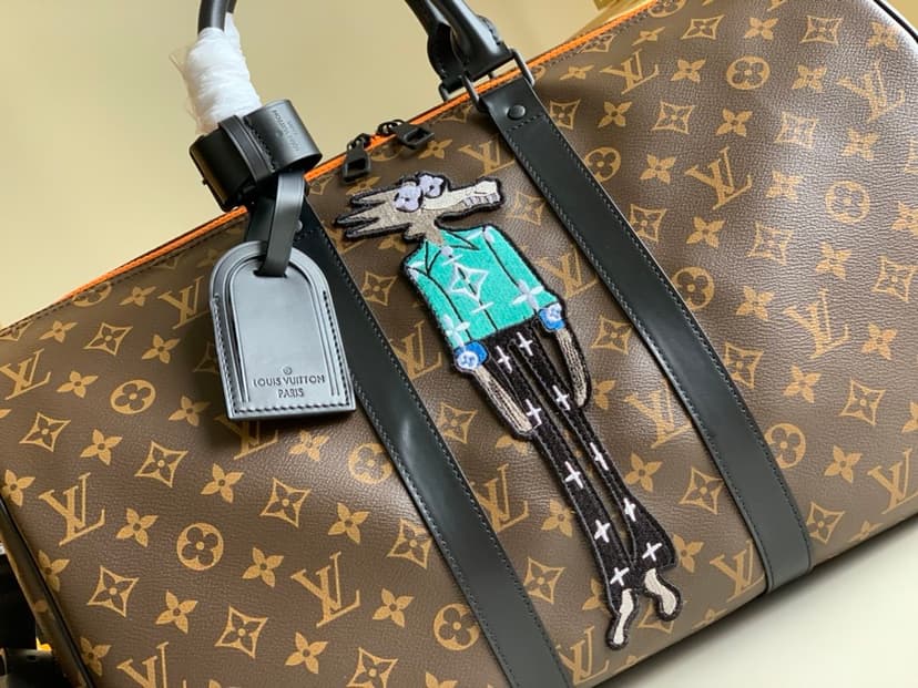 Louis Vuitton Keepall Bandouliere 45 Monogram Canvas For Men, Men’s Bags, Travel Bags 17.7in/45cm LV