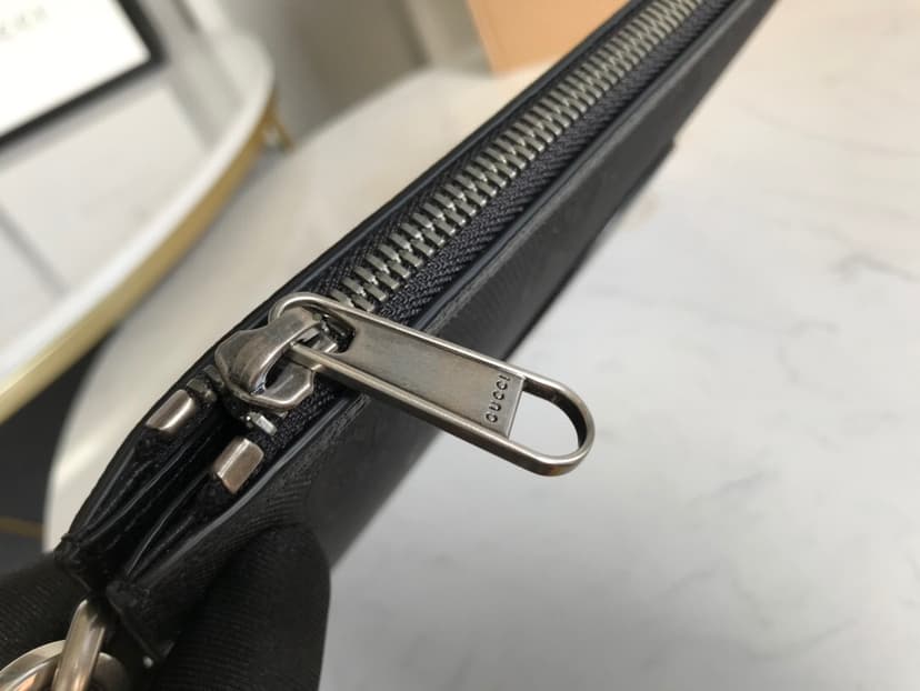 Gucci Off The Grid Pouch Black For Men, Men's Pouch 12in/31cm GG 625598 H9HAN 1000