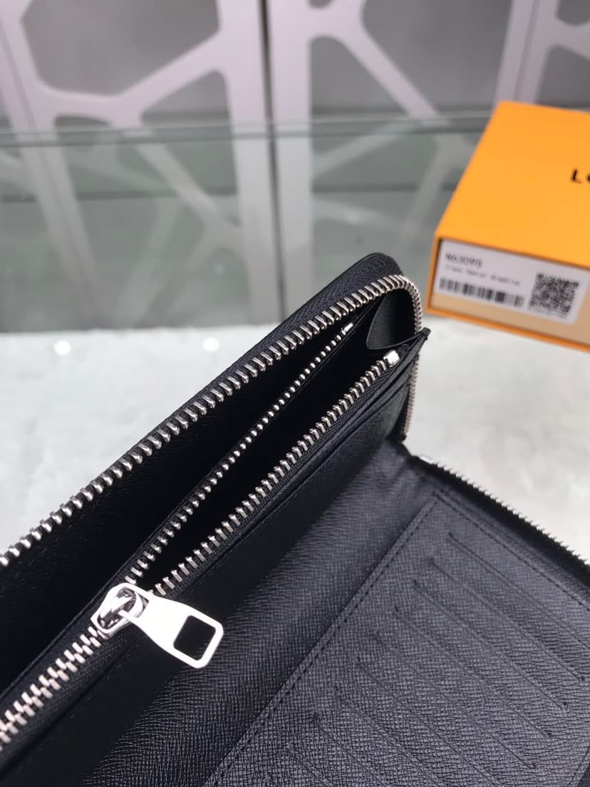 Louis Vuitton Zippy Wallet Vertical Canvas Black For Men, Men's Wallet 7.9in/20cm LV M62295