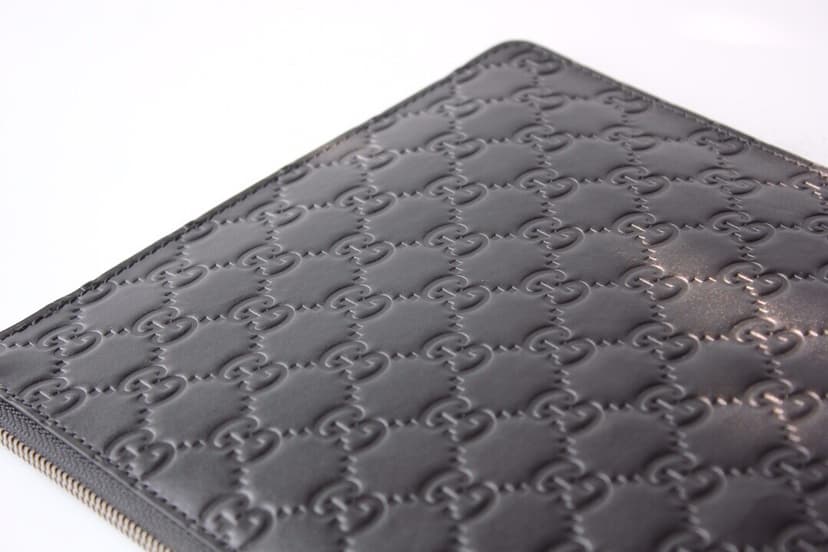 Gucci Microguccissima Pouch Black For Men, Men's Pouch 12in/31cm GG