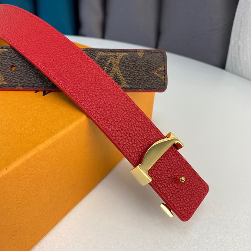 Louis Vuitton LV Initiales Reversible Belt Monogram Canvas, Woment Belt M0322T