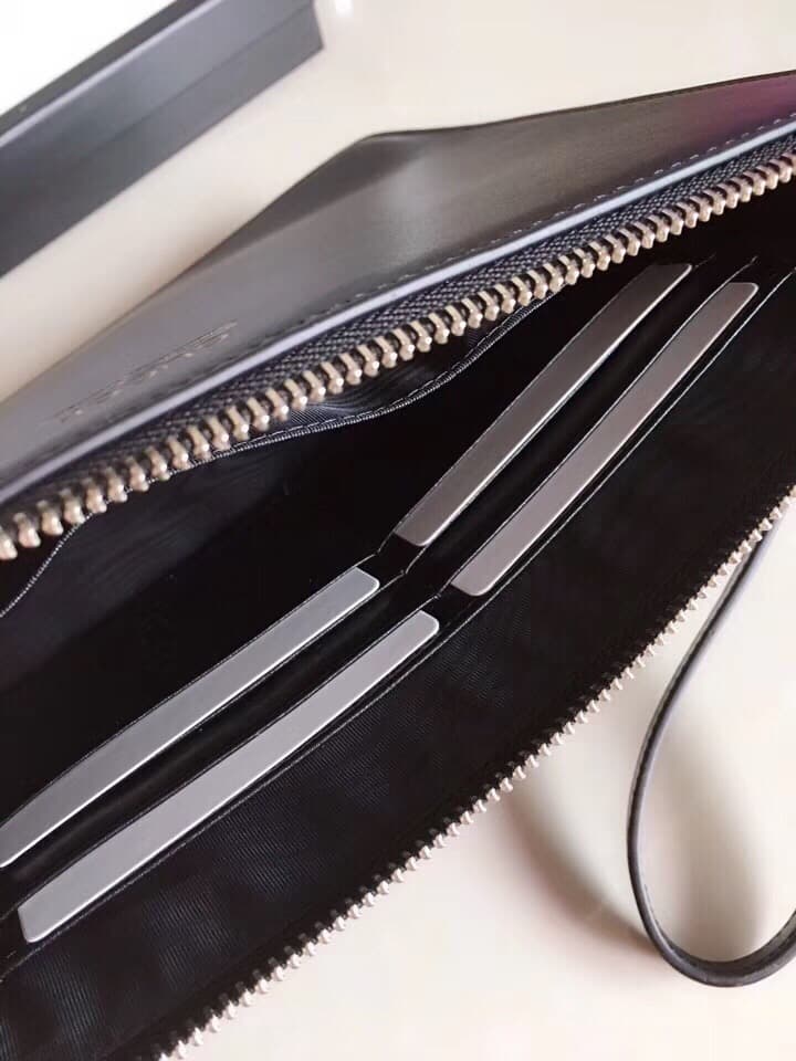 Gucci Marmont Pouch Black For Men, Men's Pouch 12in/30cm GG