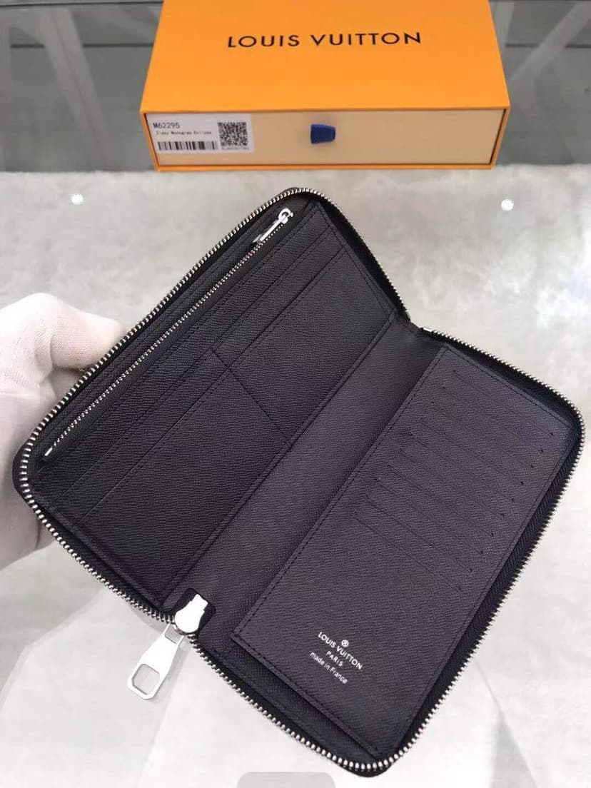 Louis Vuitton Zippy Wallet Vertical Canvas Black For Men, Men's Wallet 7.9in/20cm LV M62295