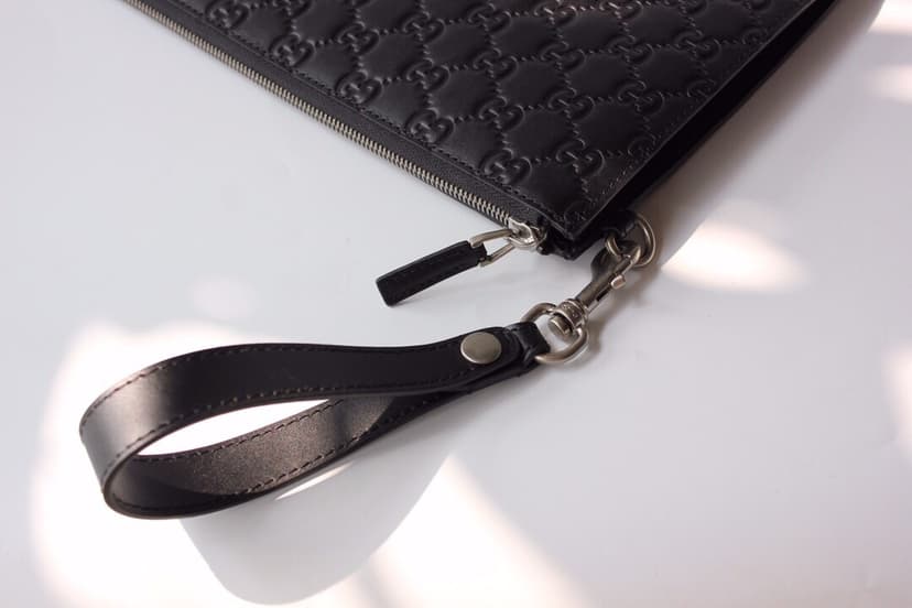 Gucci Microguccissima Pouch Black For Men, Men's Pouch 12in/31cm GG