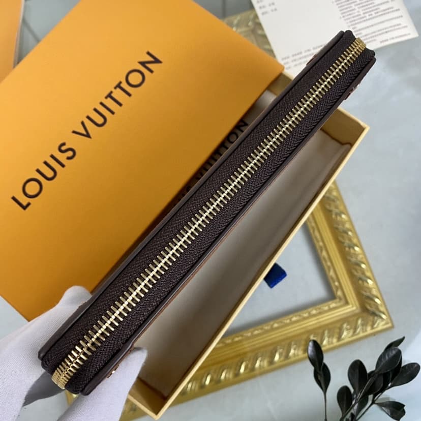 Louis Vuitton Zippy Wallet Trunk Monogram Canvas For Men, Men's Wallet 7.7in/19.5cm LV