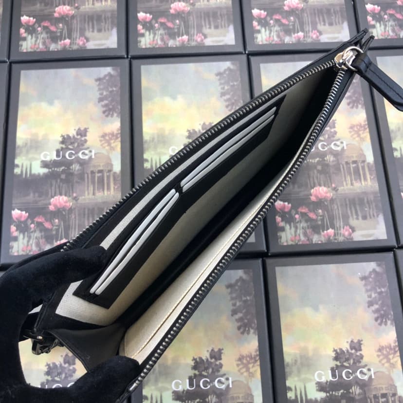 Gucci Tiger Print Pouch Light Grey Black For Men, Men’s Pouch 12in/31cm GG