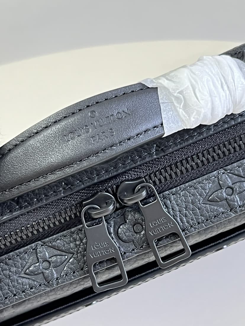 Louis Vuitton Handle Soft Trunk Black Taurillon Monogram Black M59163