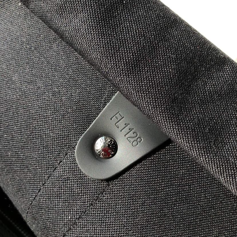 Louis Vuitton Keepall Bandouliere 55 Monogram Eclipse Canvas Black M40605