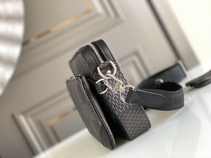 Louis Vuitton Trio Messenger Damier Graphite Black N50017