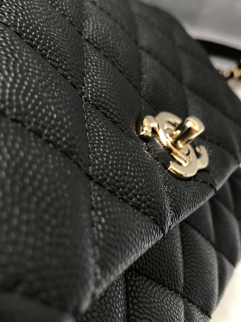 Chanel Classic Mini Flapbag Top Handle Black