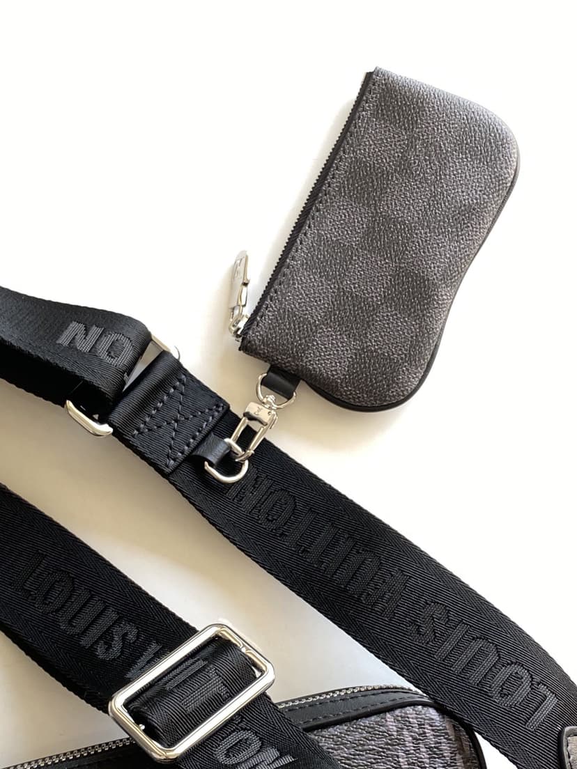 Louis Vuitton Trio Messenger Damier Graphite Black N50017