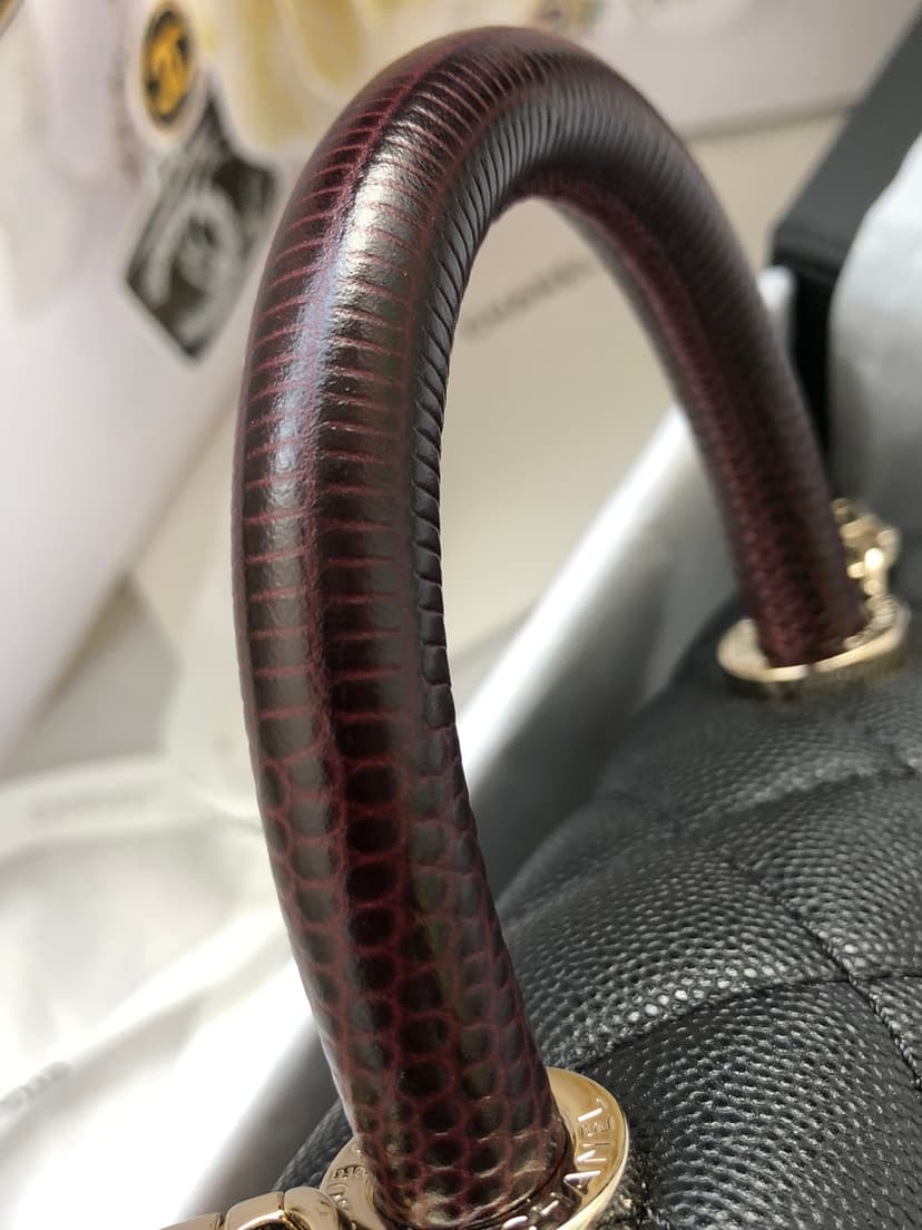 Chanel Classic Mini Flapbag Top Handle Black