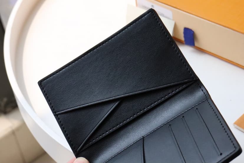 Louis Vuitton Pocket Organizer The New LV Aerogram Version For Men, Men's Wallet 8cm LV M69979