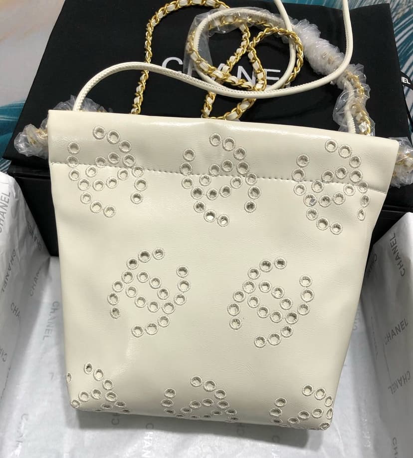 Chanel 22 Mini Handbag White 7.5in/19cm For Women AS3980-B19648-10601