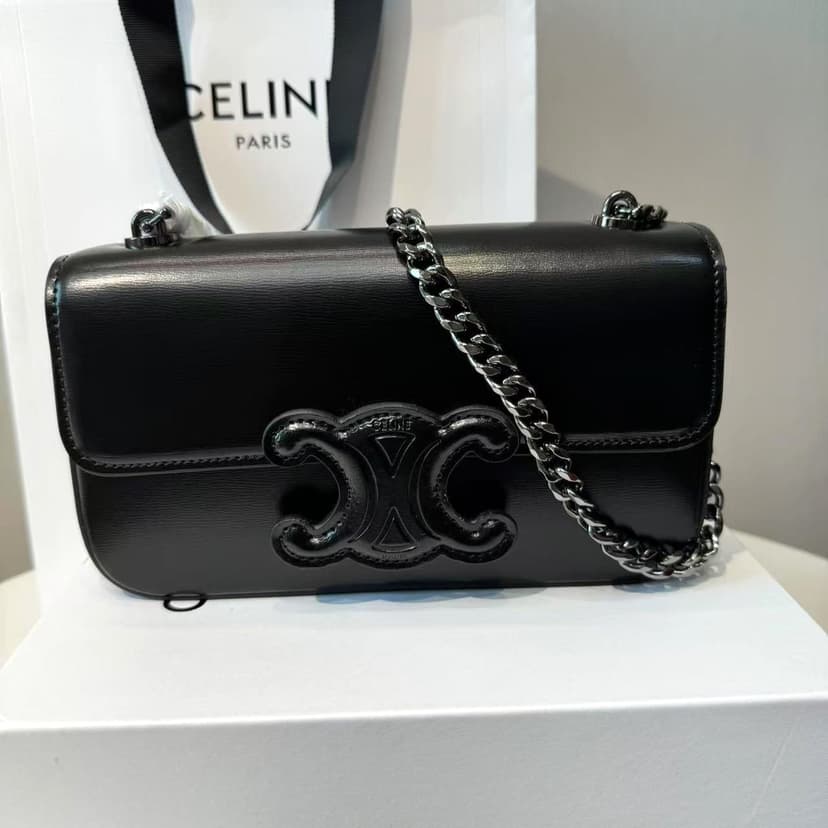 Celine Chain Shoulder Bag Triomphe Black 197993EQJ.38NN