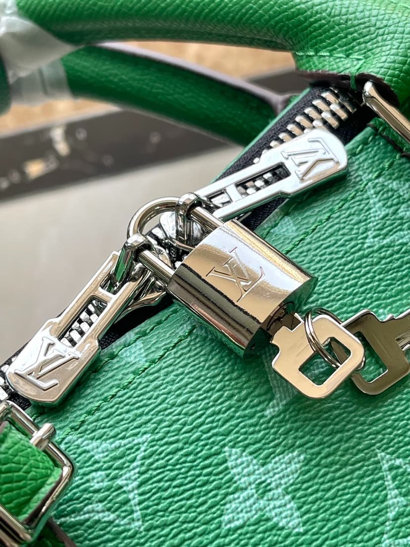 Louis Vuitton Keepall Bandouliere 45 Green For Women 17.7in/45cm M31046